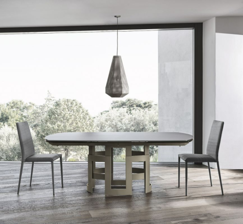 Фото №1 - Imperial Dining Table(IMPERIAL)