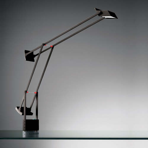 Фото №1 - Tizio Table Lamp(2S131086)