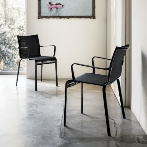 Фото №1 - Chair with armrests Net(NETARMCHAIR)