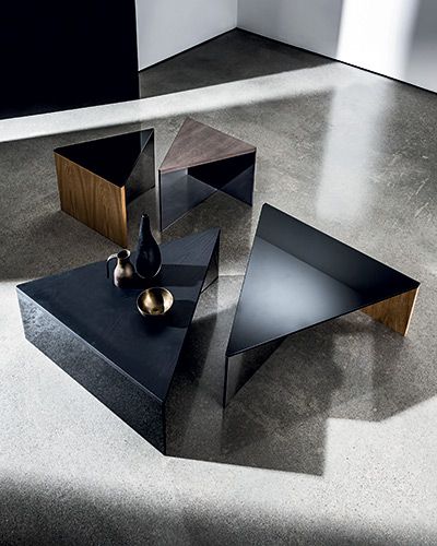 Фото №5 - Triangular coffee table Regolo(REGOLOTRIANGULAR)