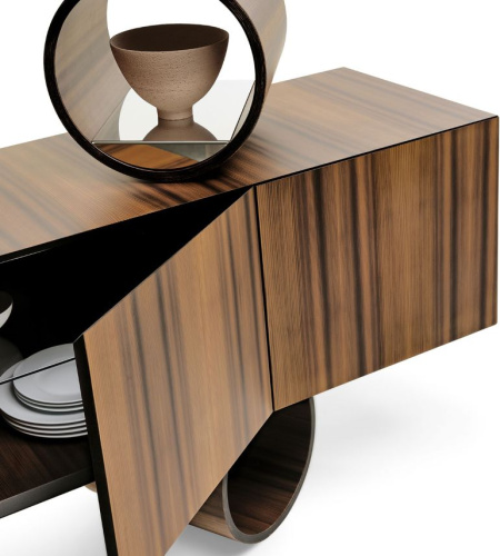Фото №6 - Sideboard chest of drawers with high legs Guinone(GIUNONE)