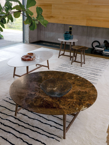 Фото №1 - Tomo coffee table with marble top(TOMOMARBLE)