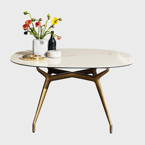 Фото №1 - Arkos Square Dining Table(ARKOSSHAPED)