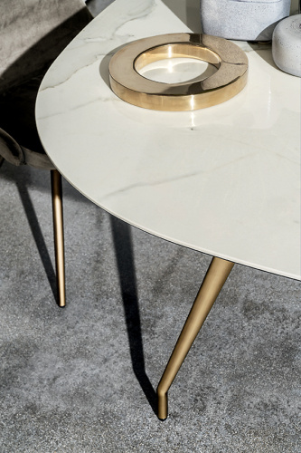 Фото №3 - Arkos Square Dining Table(ARKOSSHAPED)